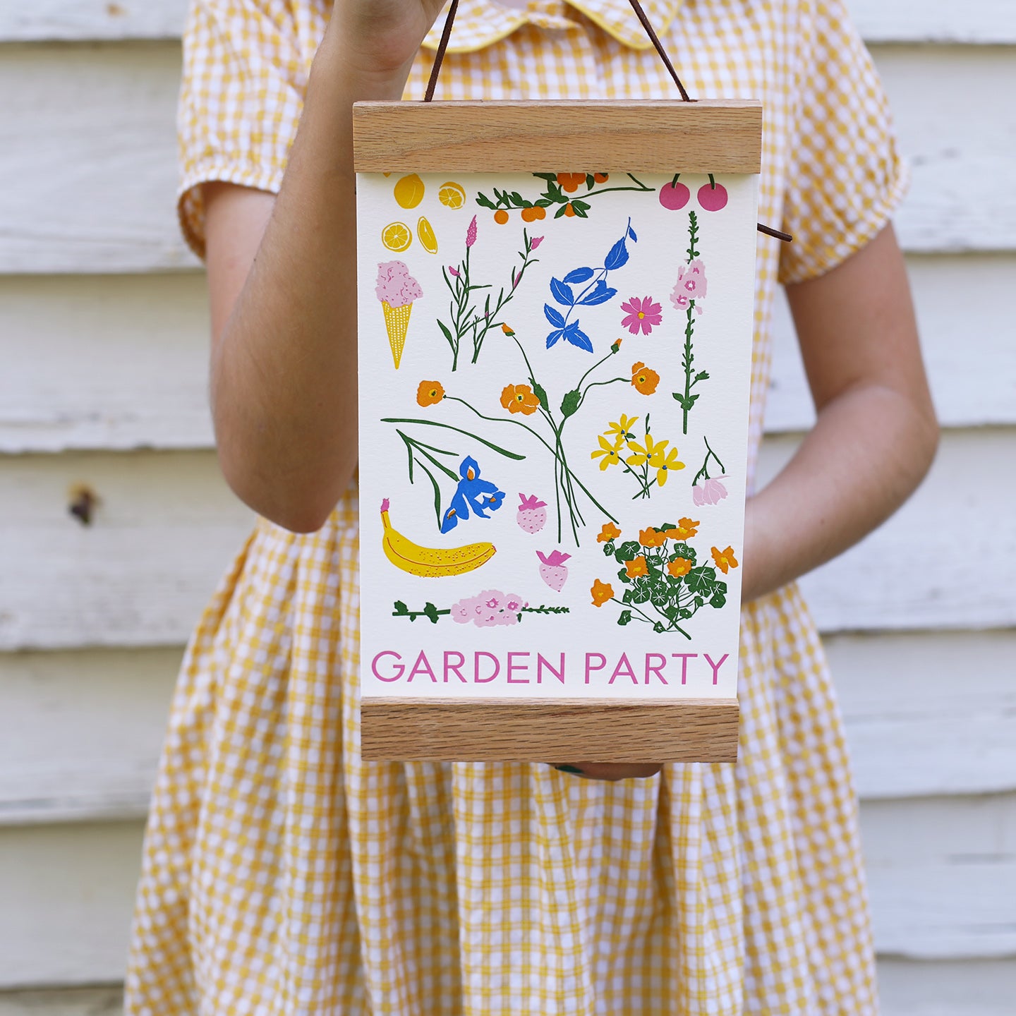 2023 Calendar: Garden Party + Wooden Frame